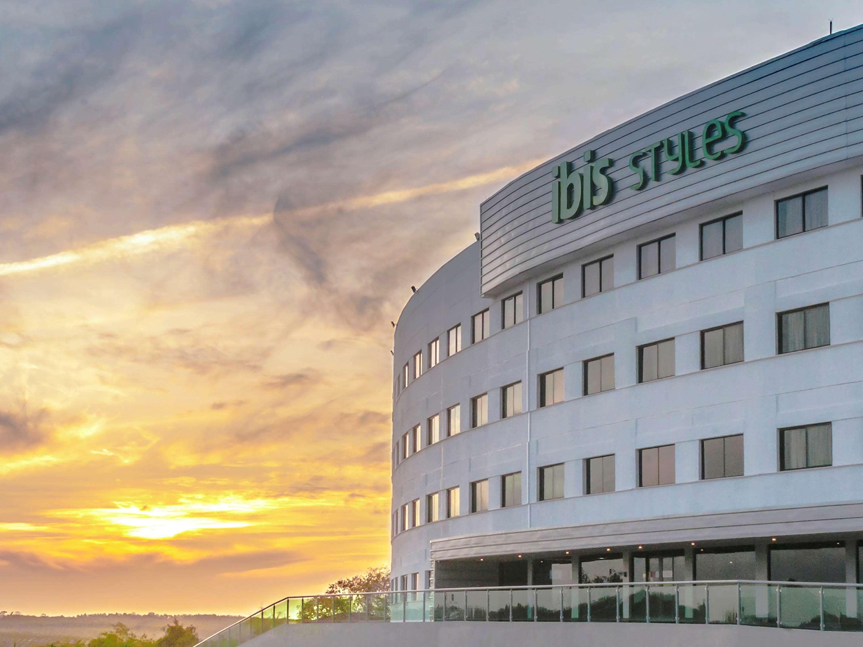 Отель Ibis Styles Сан-Матеус Экстерьер фото